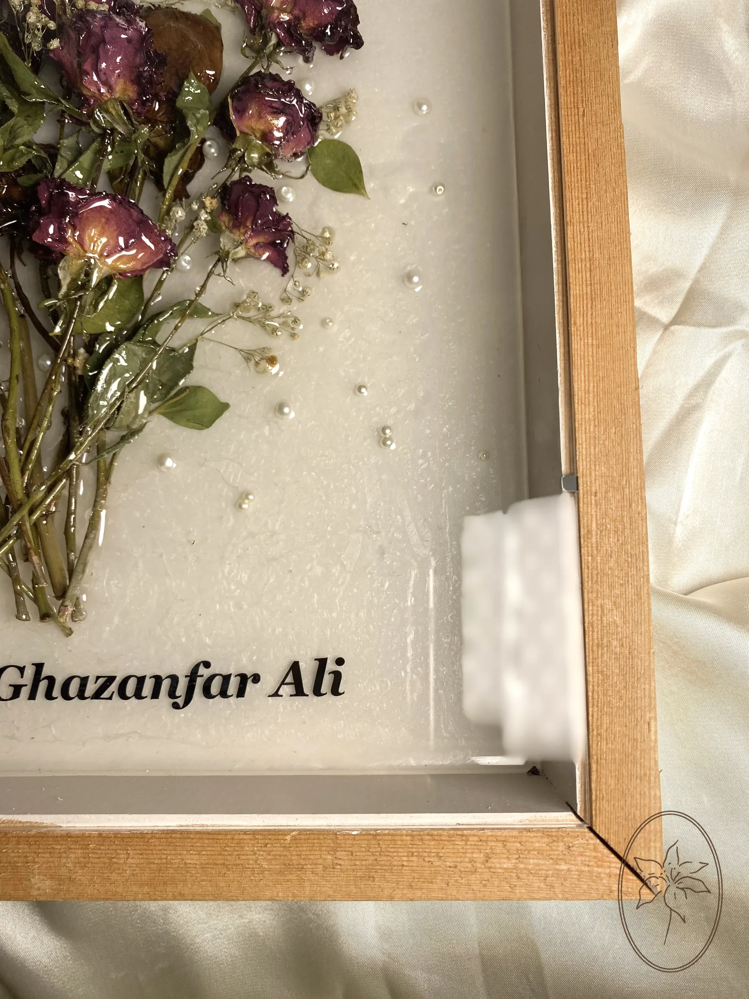 Rose bouquet preservation frame, wedding flower preservation service in Pakistan, rose preservation ideas , rose boquet preservation frame , boquet preservation in resin frame , flower preservation frames