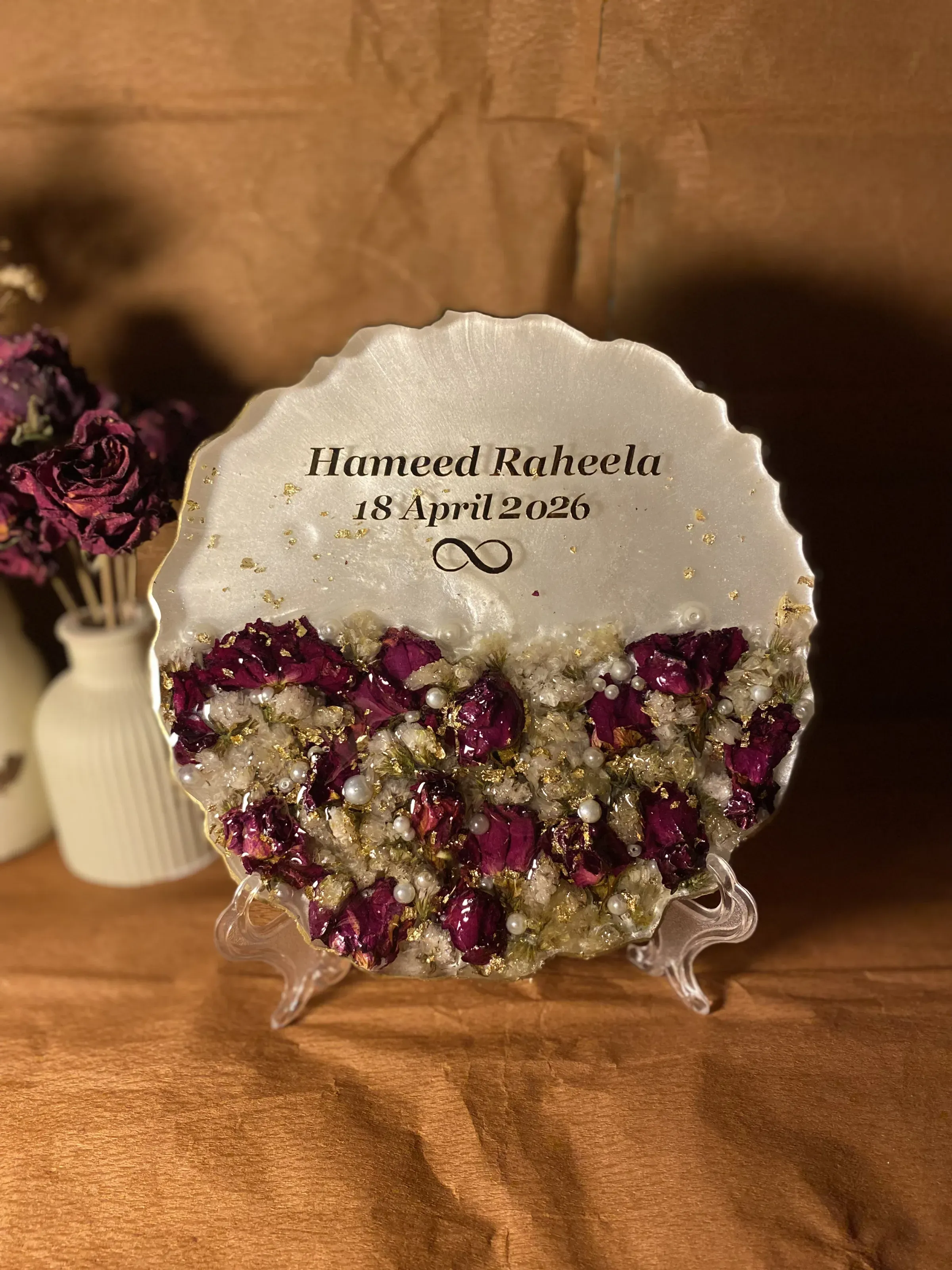Rose preservation plaque , how to preserve rose , preservation , flower preservation , resin plaque , flower preservation ideas , preservation ideas , rose preservation plaque